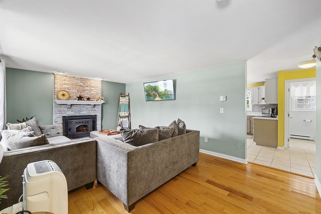 45 Cobb Road, Unit 45 Wrentham, MA 02093 - Photo 6 of 37 Gallery Image 6