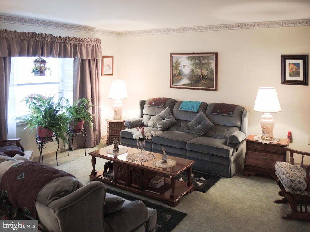 114 Briar Hill Road Lititz, PA 17543 - Photo 2 of 21