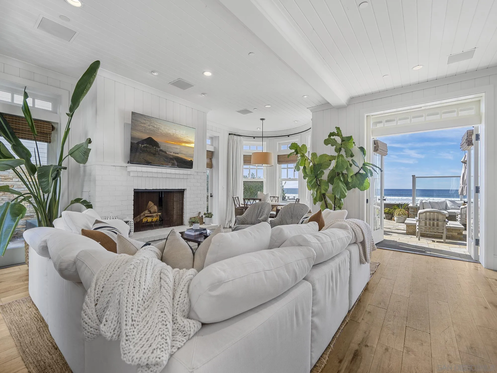 2720 Ocean Front Del Mar, CA 92014 - Photo 2 of 28