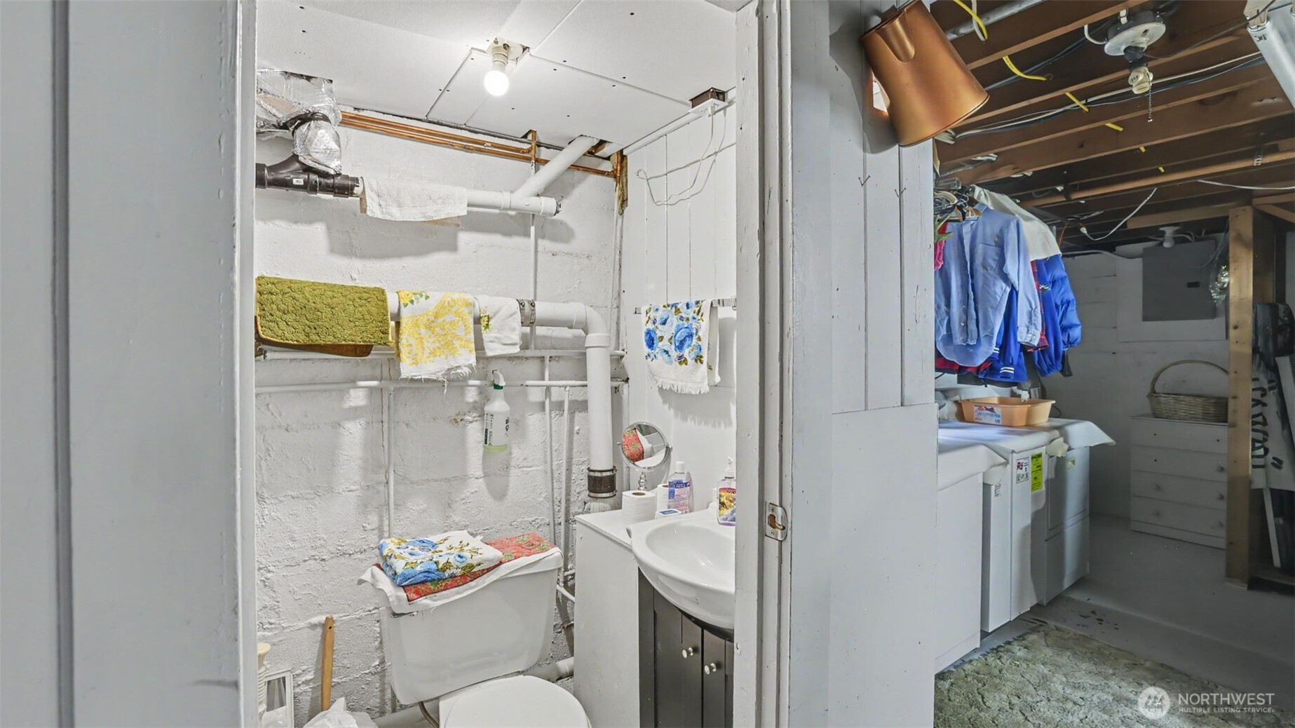 2194 Northeast 8th Place Renton, WA 98056 - Photo 20 of 27