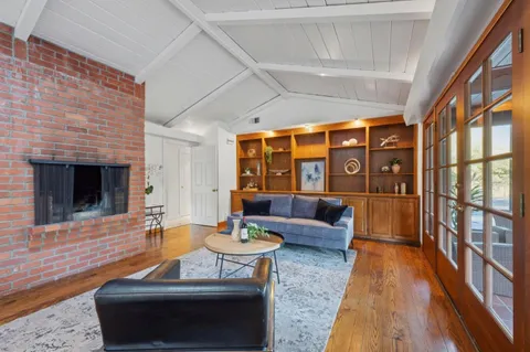 $3,688,000 | 135 Harcross Road, Woodside, CA 94062