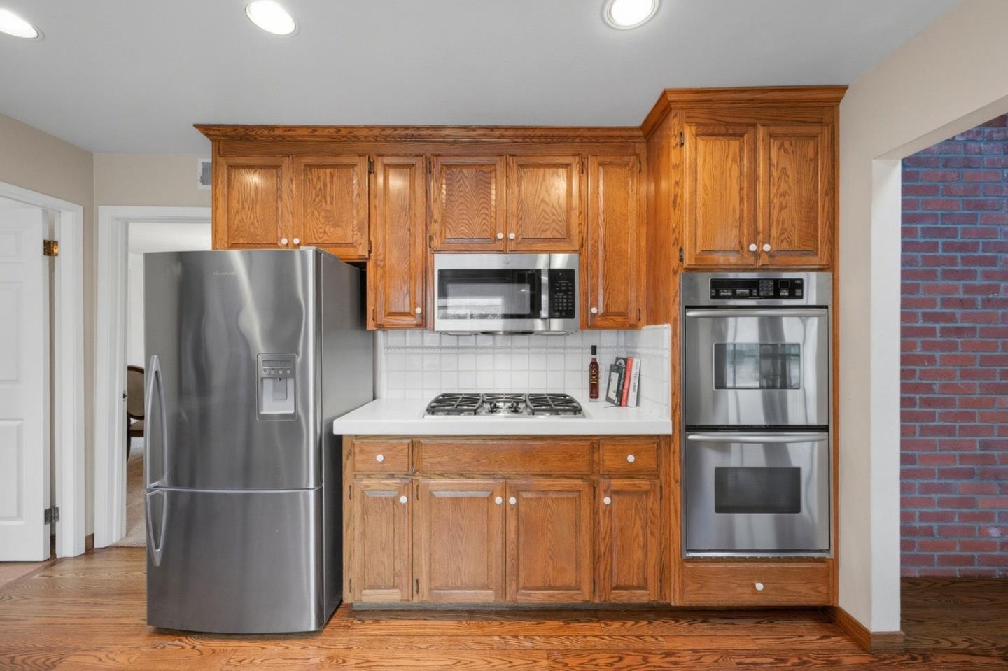 135 Harcross Road Woodside, CA 94062 - Photo 16 of 39