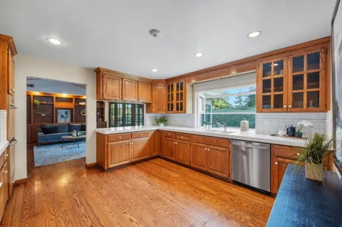 $3,688,000 | 135 Harcross Road, Woodside, CA 94062