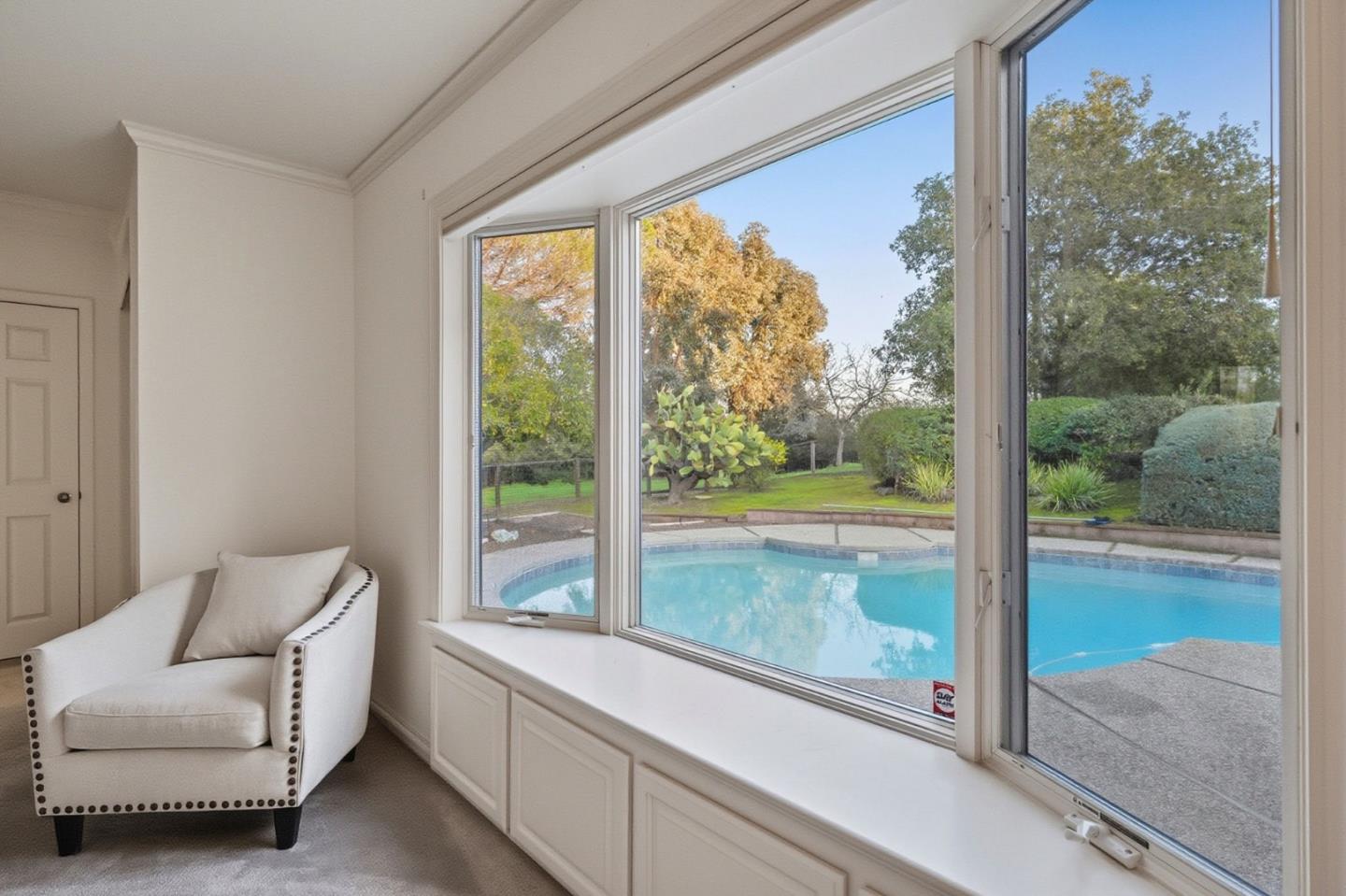 135 Harcross Road Woodside, CA 94062 - Photo 20 of 39