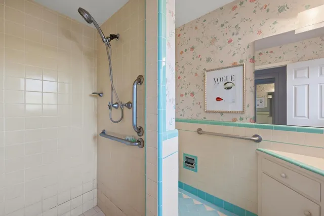 $3,688,000 | 135 Harcross Road, Woodside, CA 94062