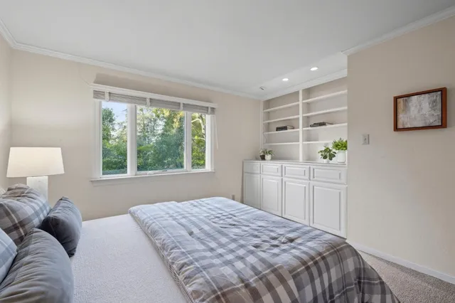 $3,688,000 | 135 Harcross Road, Woodside, CA 94062