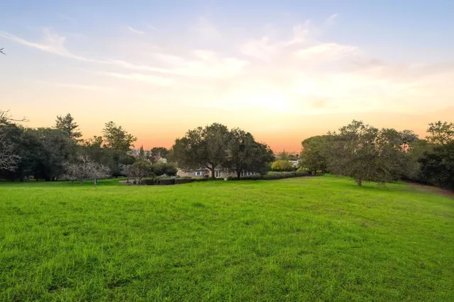 $3,688,000 | 135 Harcross Road, Woodside, CA 94062