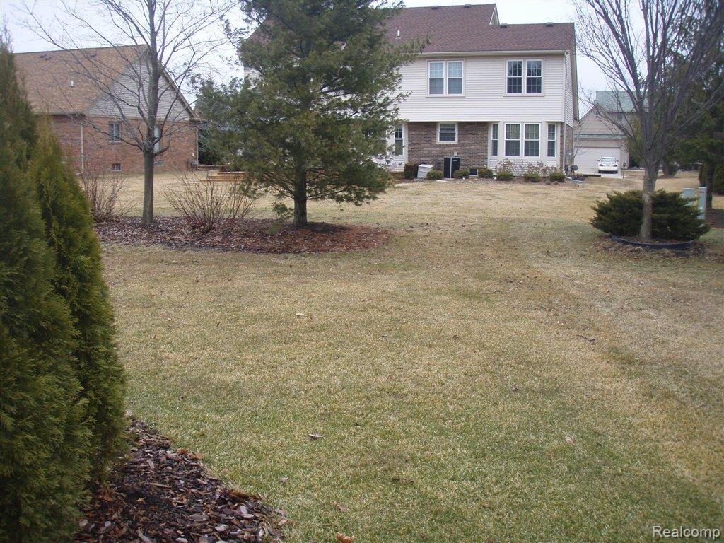45300 Lothrop Road Canton, MI 48188 - Photo 2 of 22 Large Back Yard