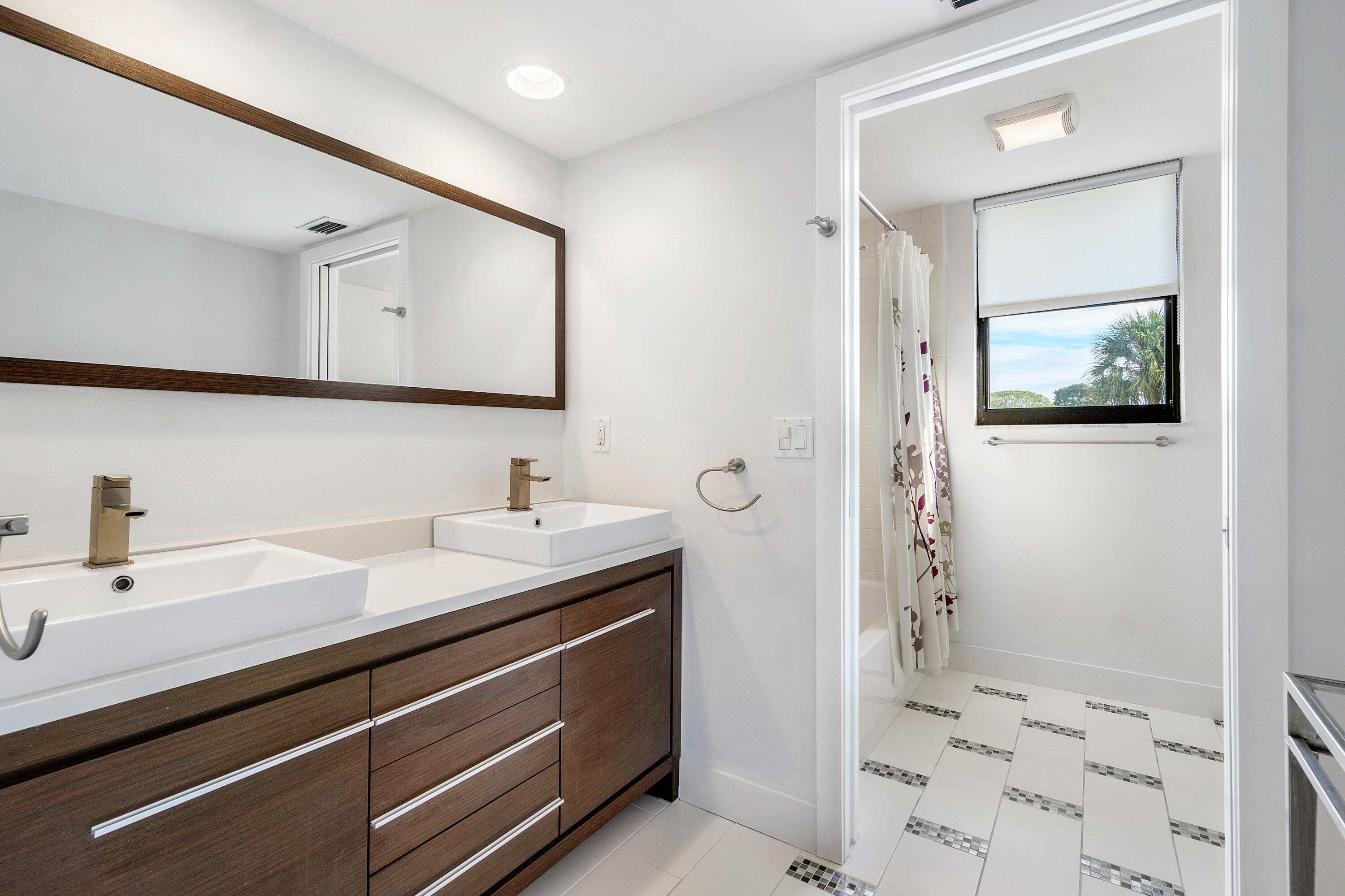 20305 Boca W Drive, Unit 1904 Boca Raton, FL 33434 - Photo 17 of 32 Suite 2 Bath 1