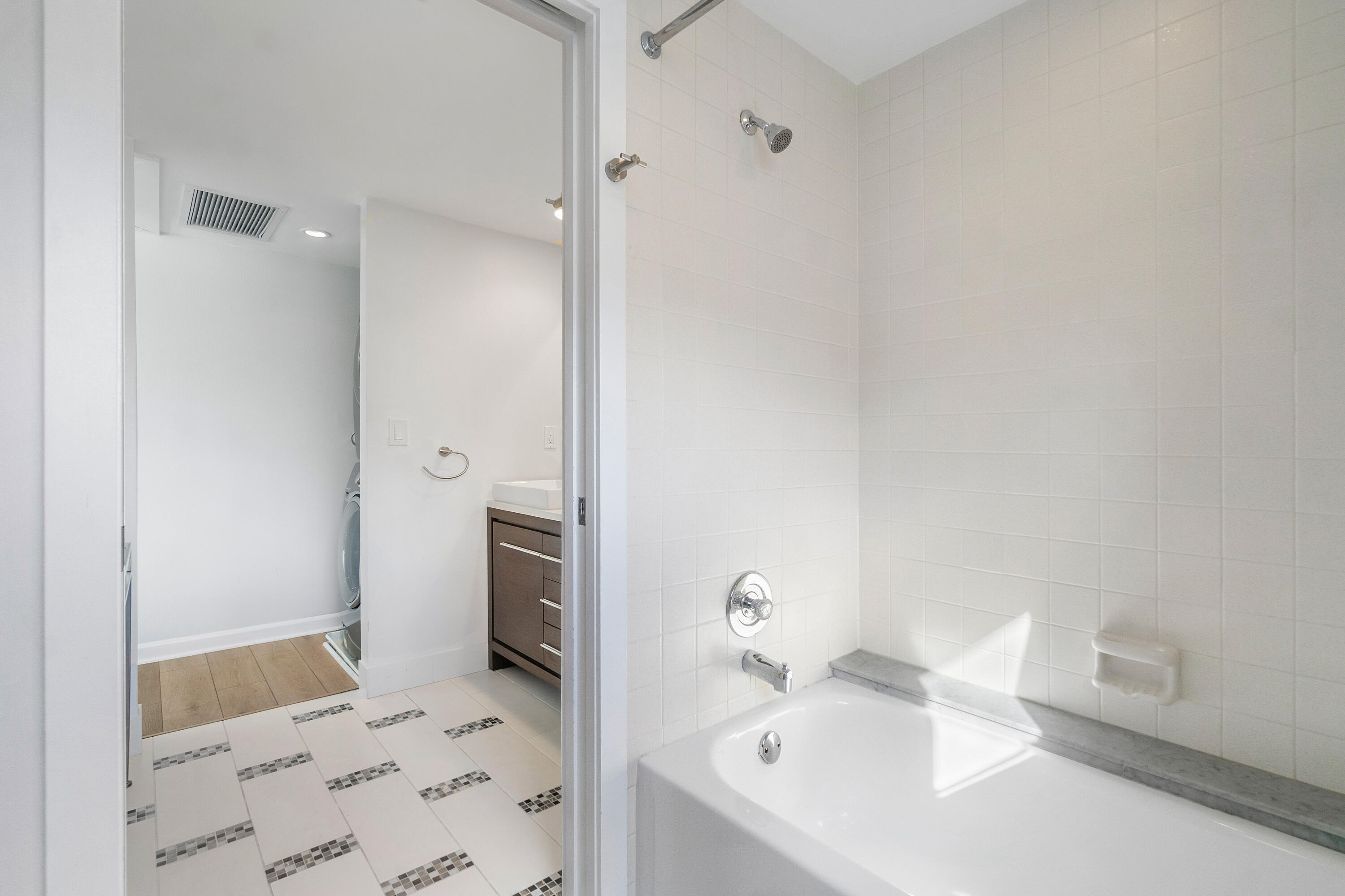 20305 Boca W Drive, Unit 1904 Boca Raton, FL 33434 - Photo 19 of 32 Suite 2 Bath 3