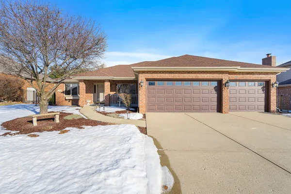 $585,000 | 732 Teal Drive, New Lenox, IL 60451