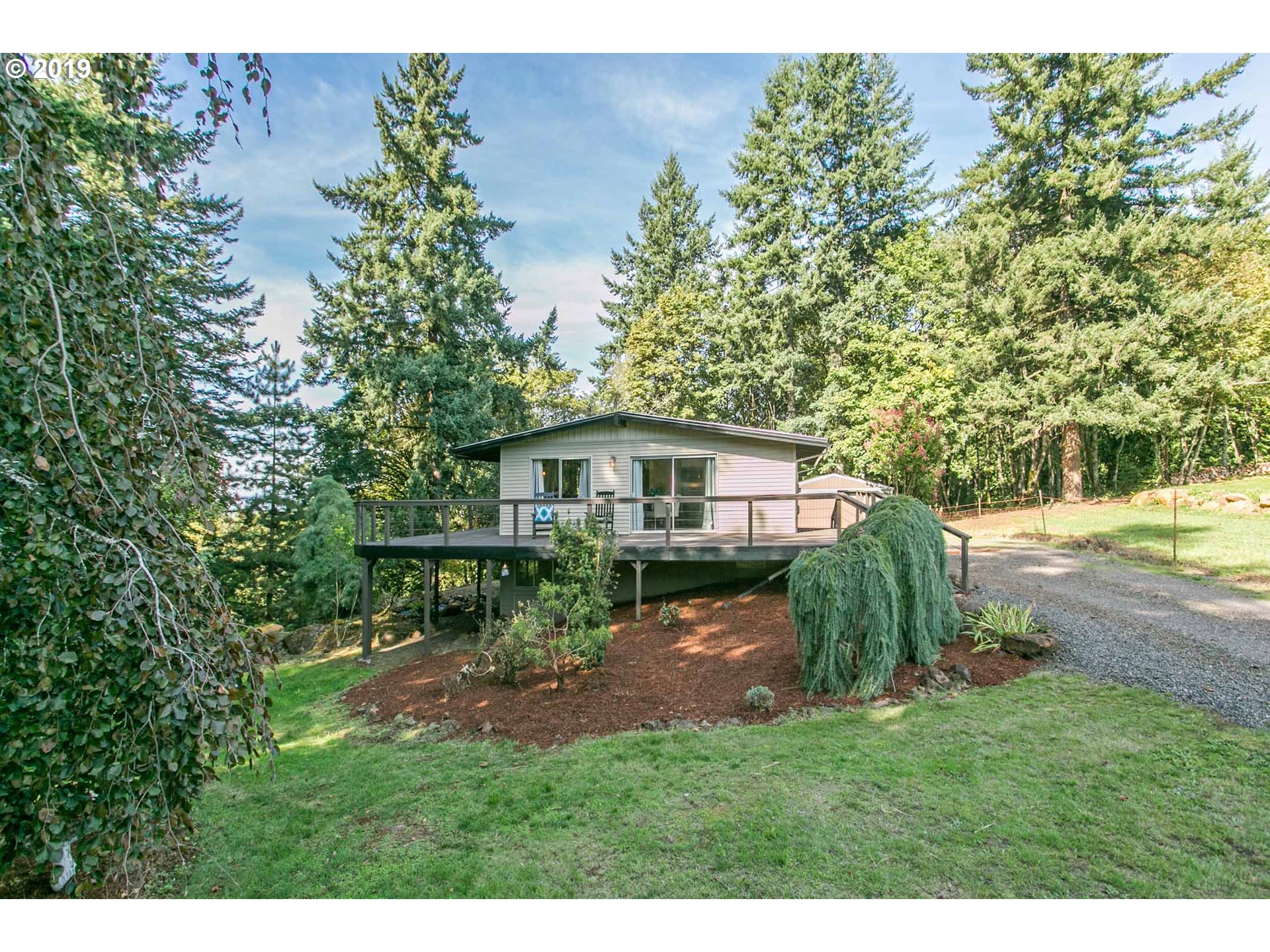 13010 South Union Hall Road Canby, OR 97013 - Photo 3 of 31 a view of a yard in front of house