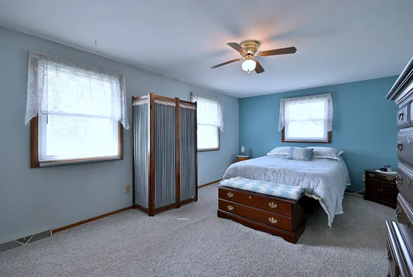 $385,000 | 37W208 Olwin Avenue, Elgin, IL 60124