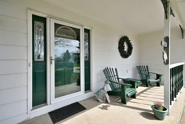 $385,000 | 37W208 Olwin Avenue, Elgin, IL 60124