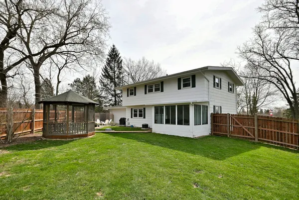 $385,000 | 37W208 Olwin Avenue, Elgin, IL 60124