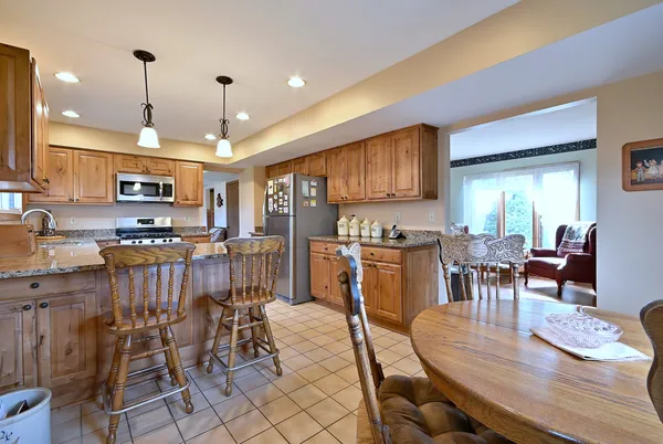 $385,000 | 37W208 Olwin Avenue, Elgin, IL 60124