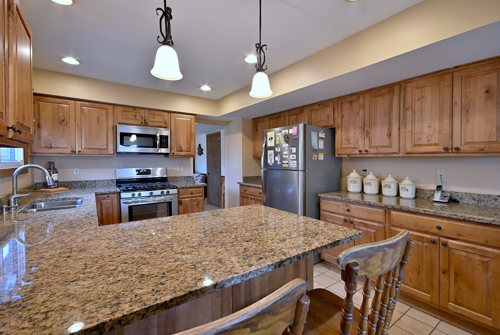 37W208 Olwin Avenue Elgin, IL 60124 - Photo 9 of 37