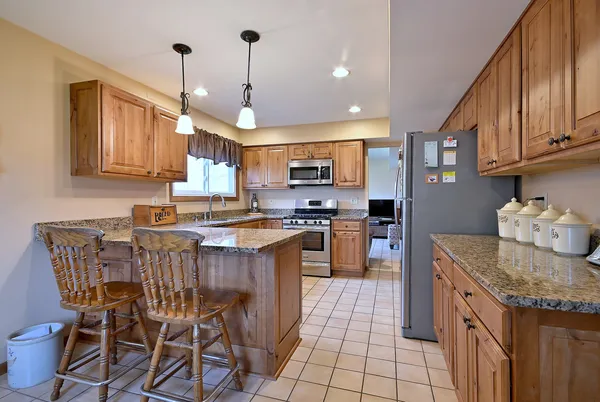 $385,000 | 37W208 Olwin Avenue, Elgin, IL 60124