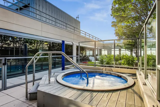 $530,000 | 65 East Monroe Street, Unit 4412, Chicago, IL 60603