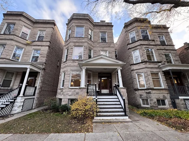 $2,800 | 2251 West Giddings Street, Unit 1, Chicago, IL 60625