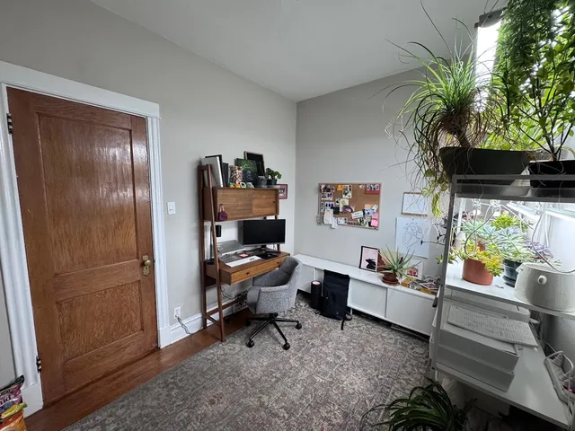 $2,800 | 2251 West Giddings Street, Unit 1, Chicago, IL 60625