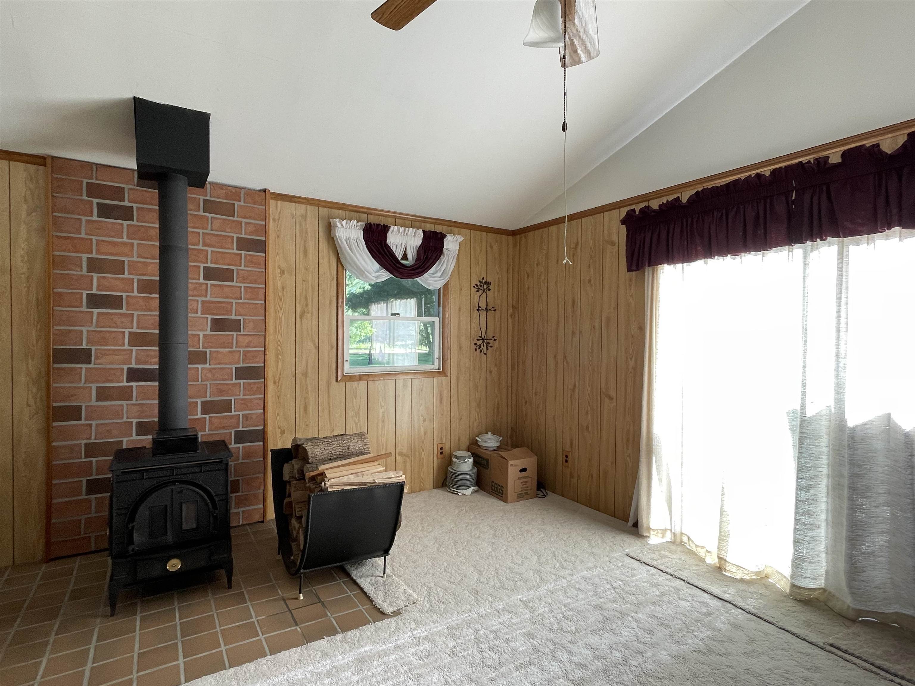 755 Weber Road Gladwin, MI 48624 - Photo 32 of 90 1903685-31.JPG