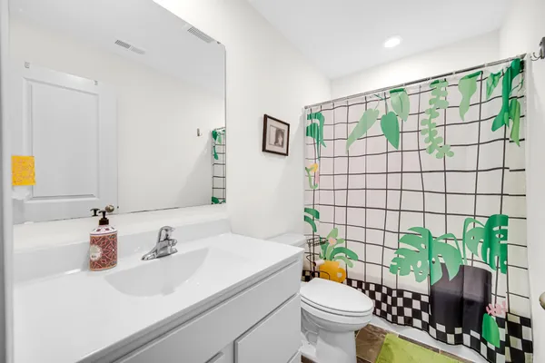 $270,000 | 209 Aviana Avenue, Hobart, IN 46342