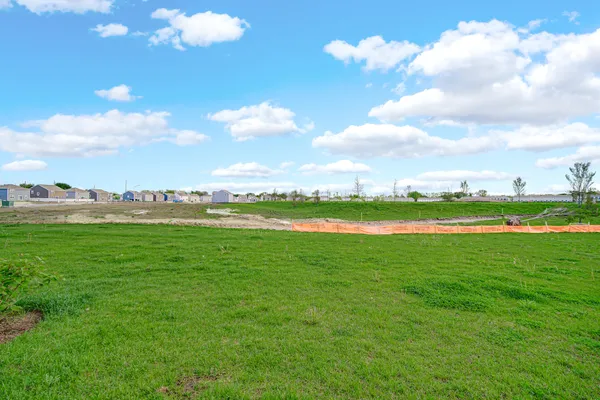 $270,000 | 209 Aviana Avenue, Hobart, IN 46342