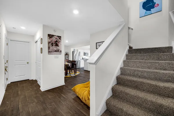 $270,000 | 209 Aviana Avenue, Hobart, IN 46342