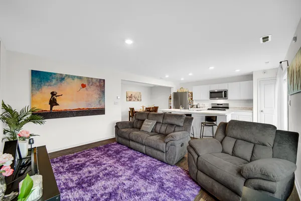 $270,000 | 209 Aviana Avenue, Hobart, IN 46342