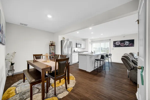 $270,000 | 209 Aviana Avenue, Hobart, IN 46342