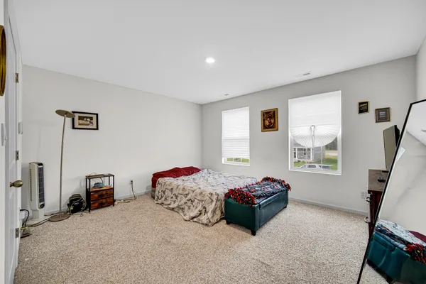 $270,000 | 209 Aviana Avenue, Hobart, IN 46342
