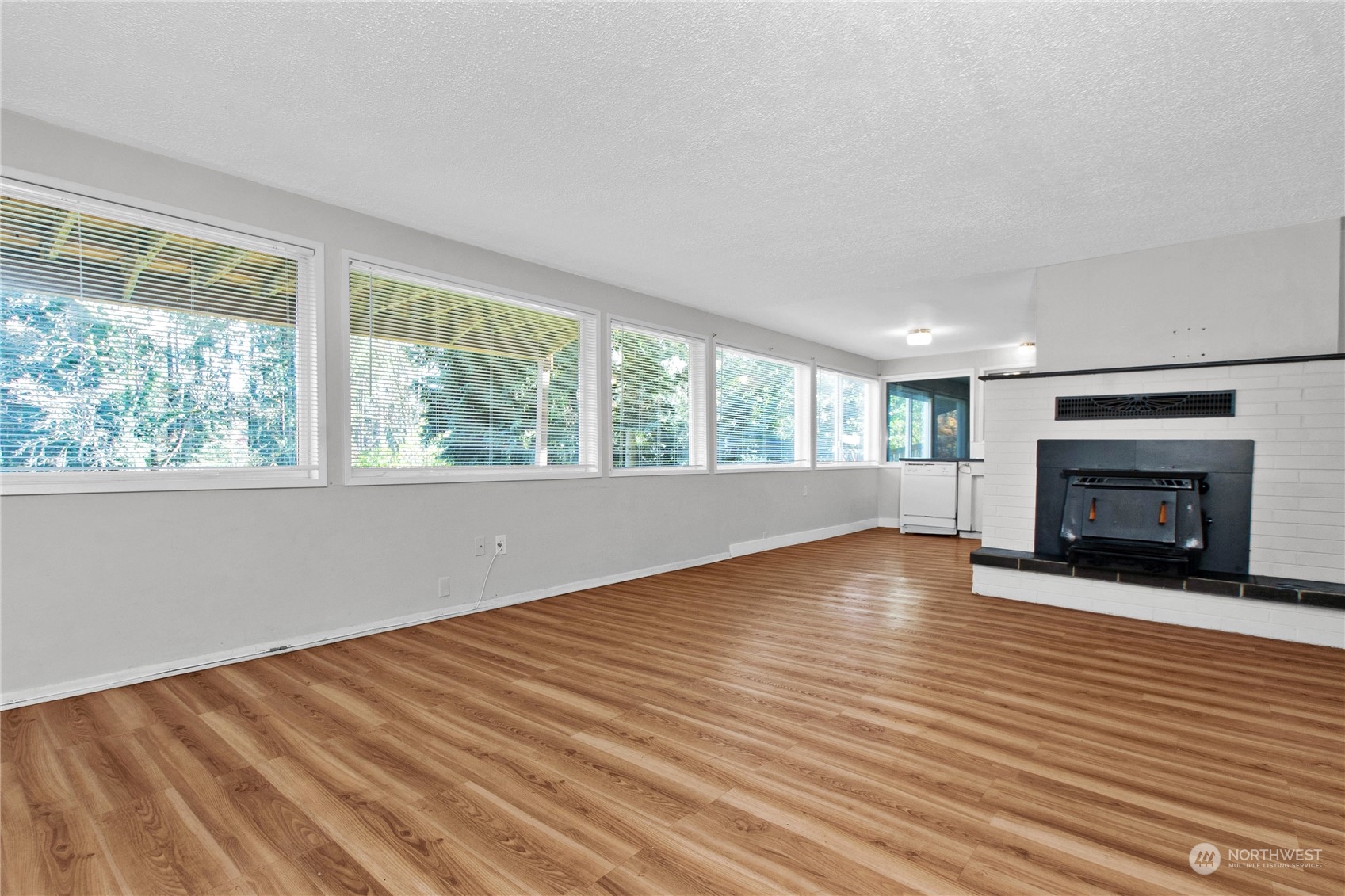 4944 Raccoon Valley Road Southeast Olympia, WA 98513 - Photo 5 of 24 Gallery Image 5
