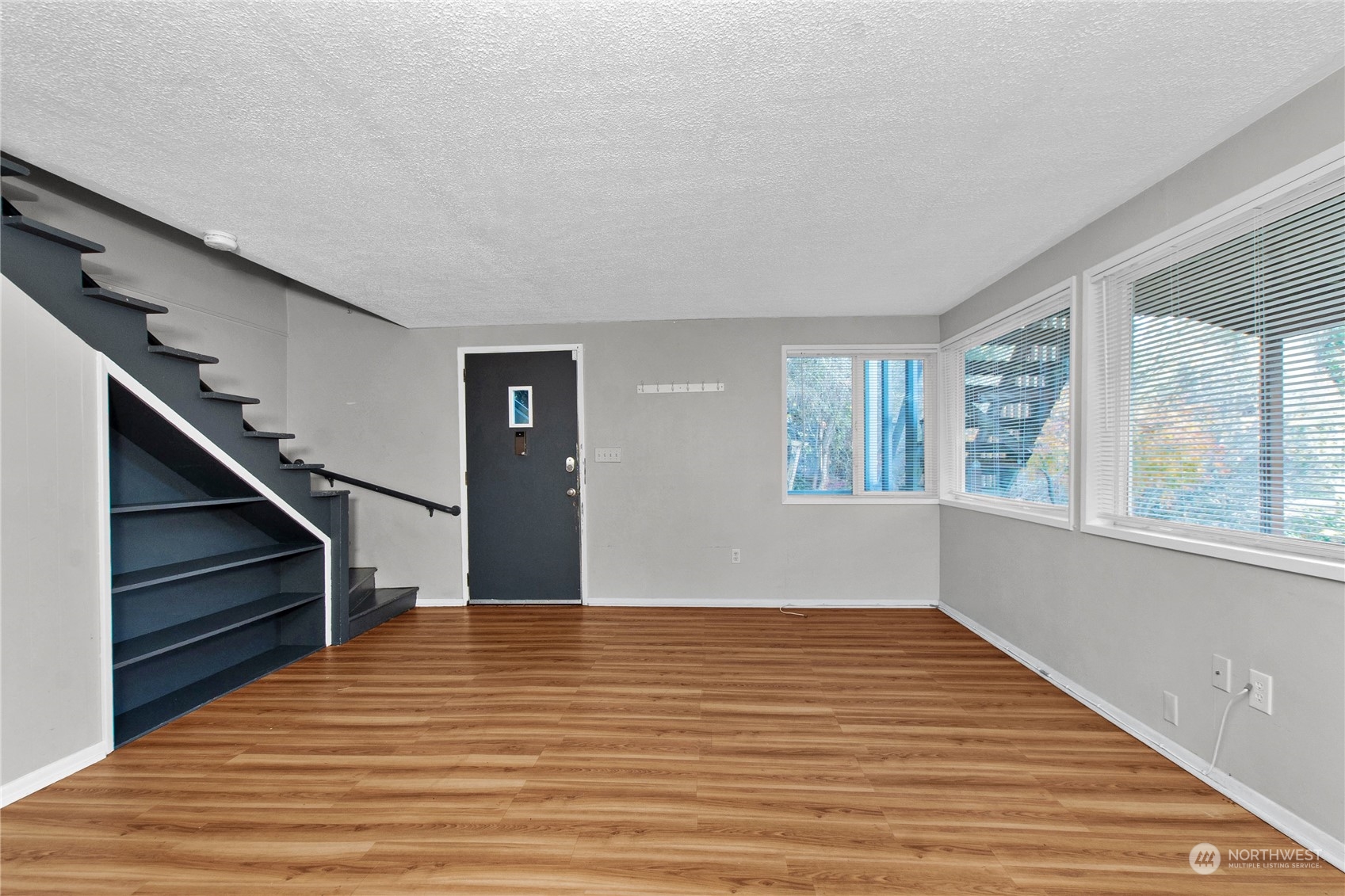 4944 Raccoon Valley Road Southeast Olympia, WA 98513 - Photo 6 of 24 Gallery Image 6