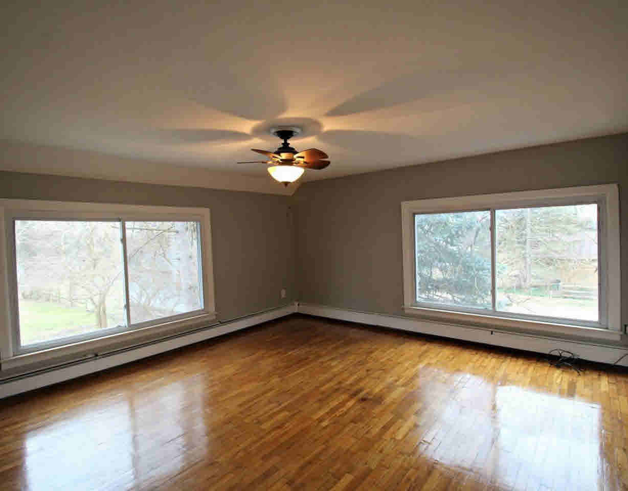 4299 Calkins Road Flint, MI 48532 - Photo 20 of 34 21266774-19.JPG