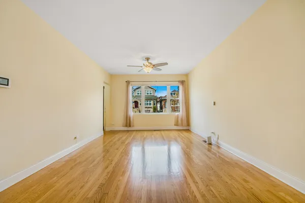 $489,000 | 2849 North Merrimac Avenue, Chicago, IL 60634