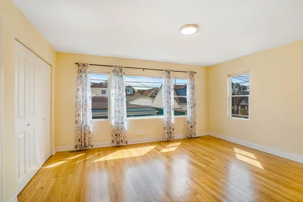 $489,000 | 2849 North Merrimac Avenue, Chicago, IL 60634