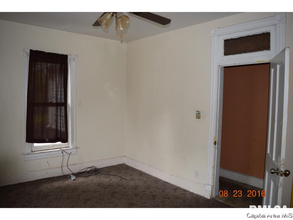 1704 South 8th Street Springfield, IL 62703 - Photo 11 of 13
