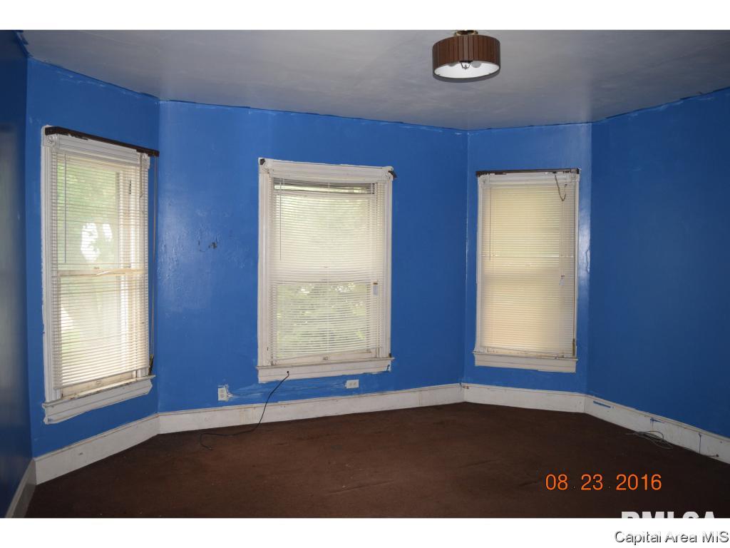 1704 South 8th Street Springfield, IL 62703 - Photo 3 of 13