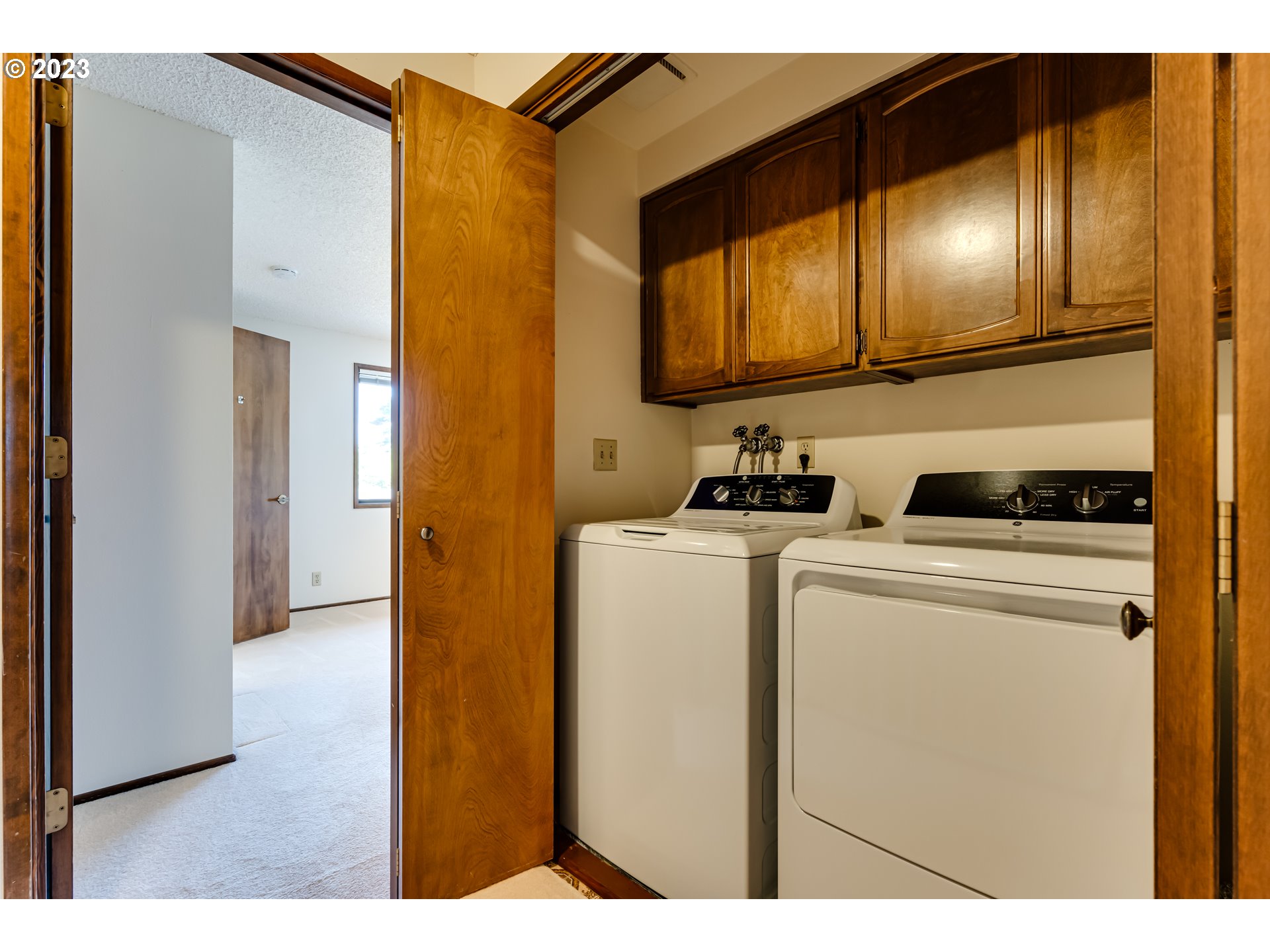 2283 Ridgeway Drive Eugene, OR 97401 - Photo 39 of 47 Gallery Image 39