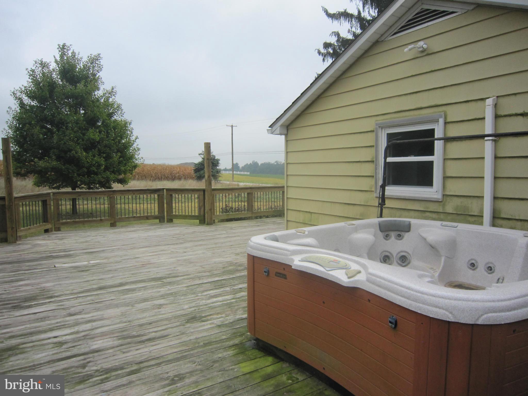 4000 Maple Grove Road Hampstead, MD 21074 - Photo 22 of 28 Exterior rear deck