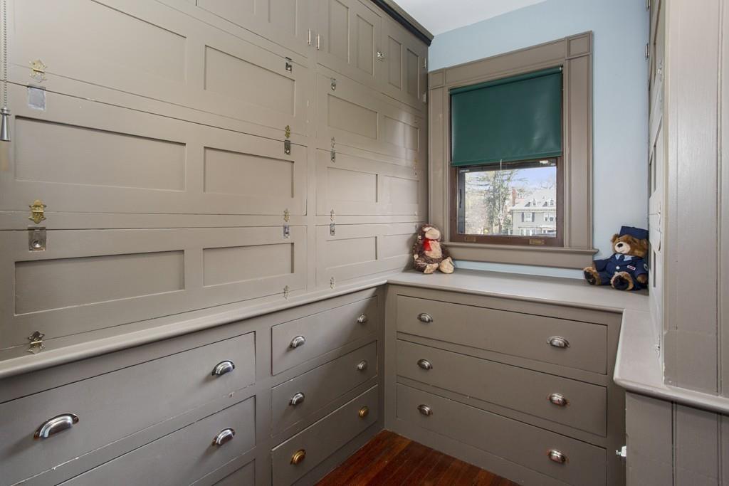 1090 Worthington Street Springfield, MA 01109 - Photo 20 of 41 Gallery Image 20