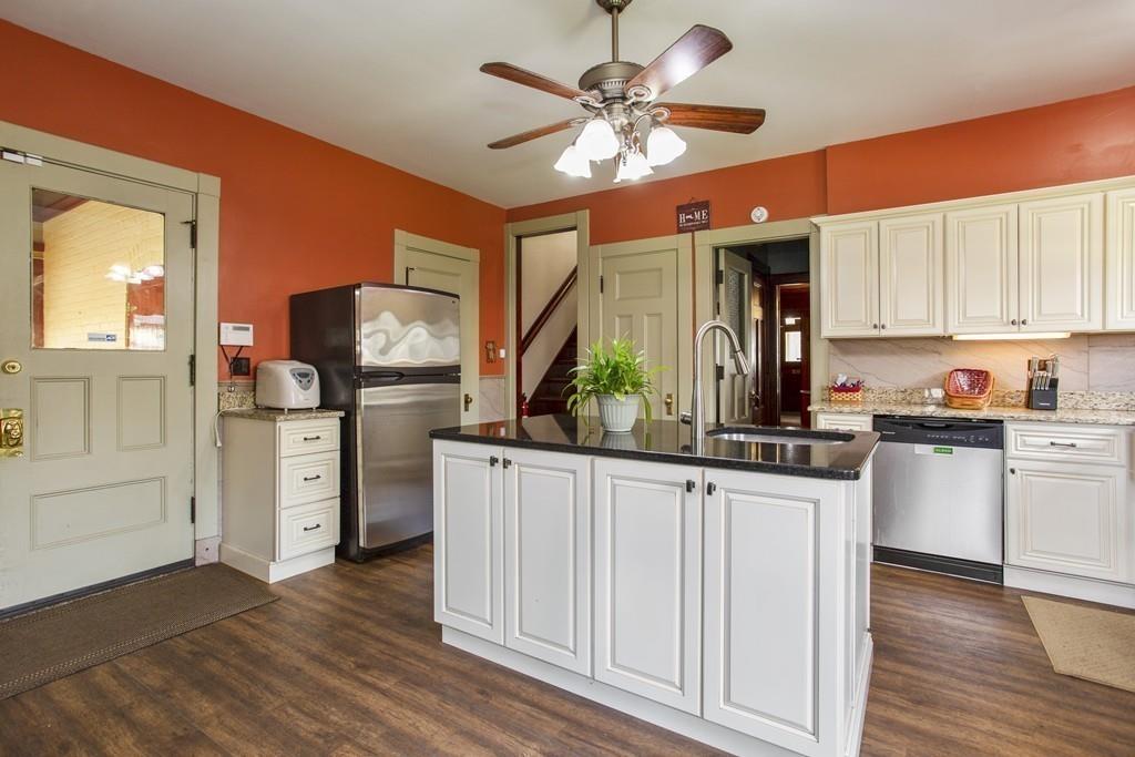 1090 Worthington Street Springfield, MA 01109 - Photo 9 of 41 Gallery Image 9