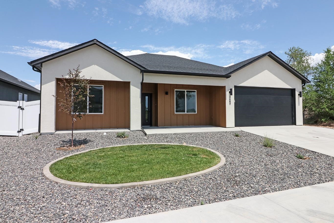 2462 Ross Road Grand Junction, CO 81505 - Photo 1 of 28 Gallery Image 1