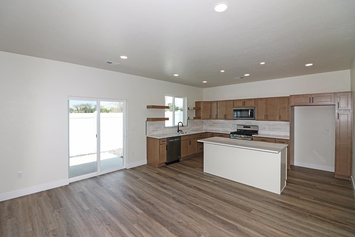 2462 Ross Road Grand Junction, CO 81505 - Photo 12 of 28 Gallery Image 12