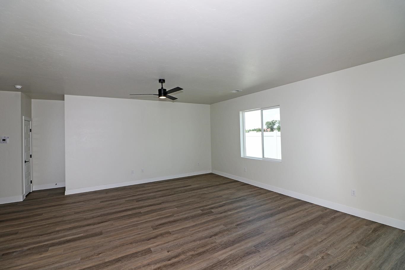 2462 Ross Road Grand Junction, CO 81505 - Photo 4 of 28 Gallery Image 4