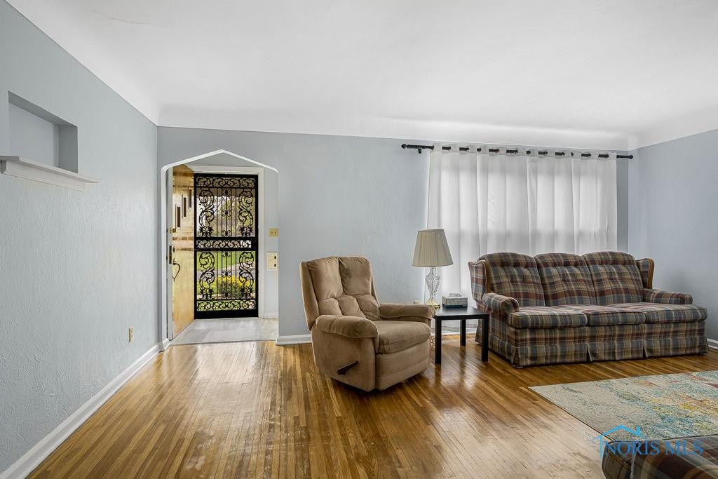 903 Independence Road Toledo, OH 43607 - Photo 7 of 42 Gallery Image 7