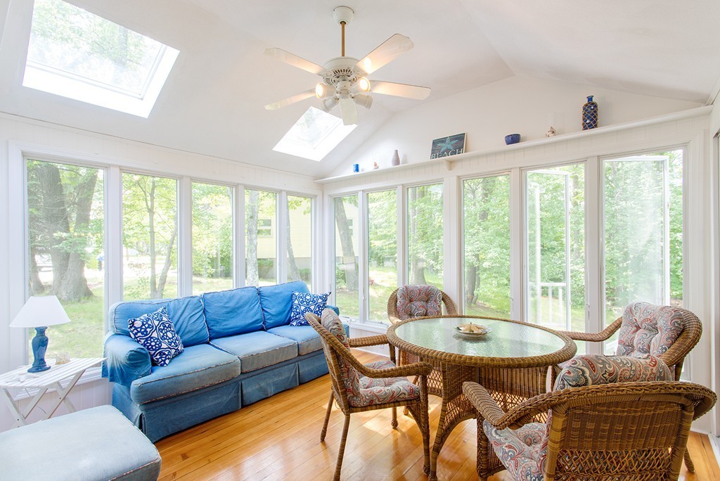 55 Tennyson Road Reading, MA 01867 - Photo 8 of 20 Gallery Image 8