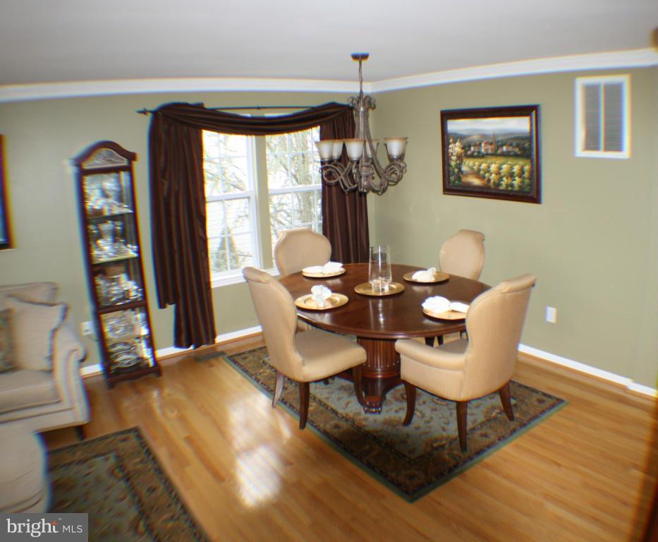393 Enfield Road Joppa, MD 21085 - Photo 5 of 27 Dining Room