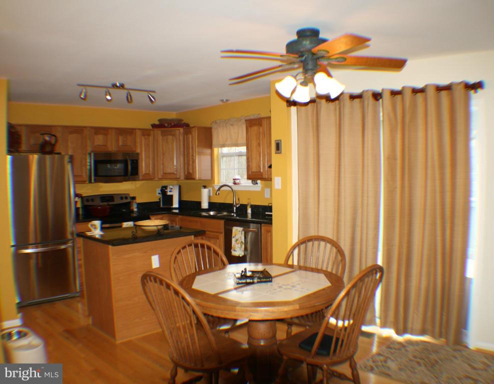 393 Enfield Road Joppa, MD 21085 - Photo 8 of 27 Kitchen